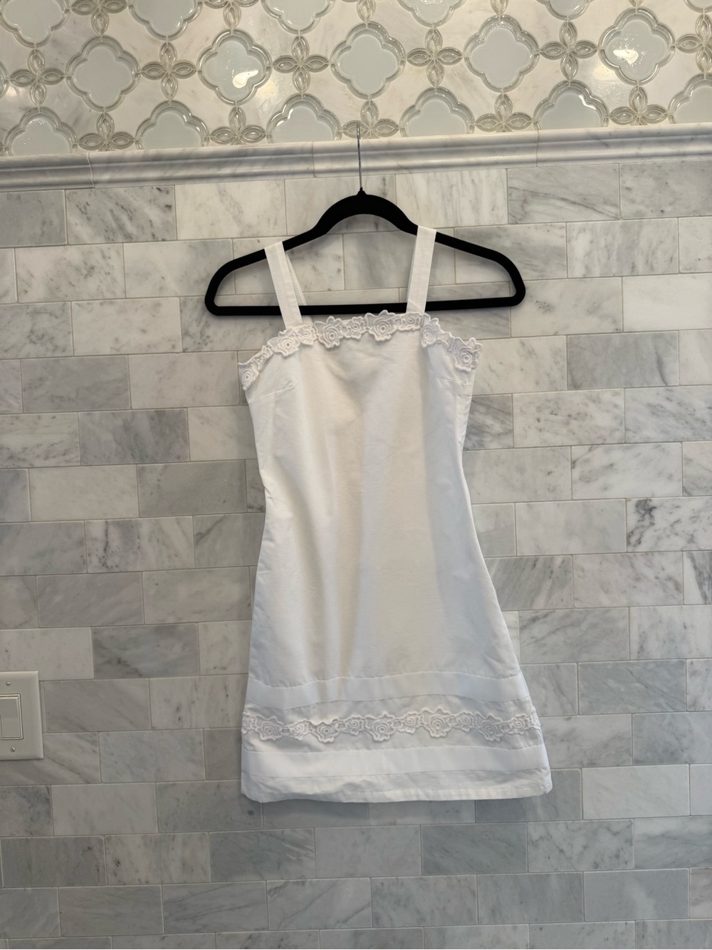 NWT shift dress trimmed with lace & ribbon accents
